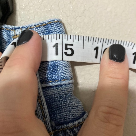 insane gene Womens High Waisted Distressed Raw Hem Jeans Size 9 28 Light Wash - Picture 3 of 7